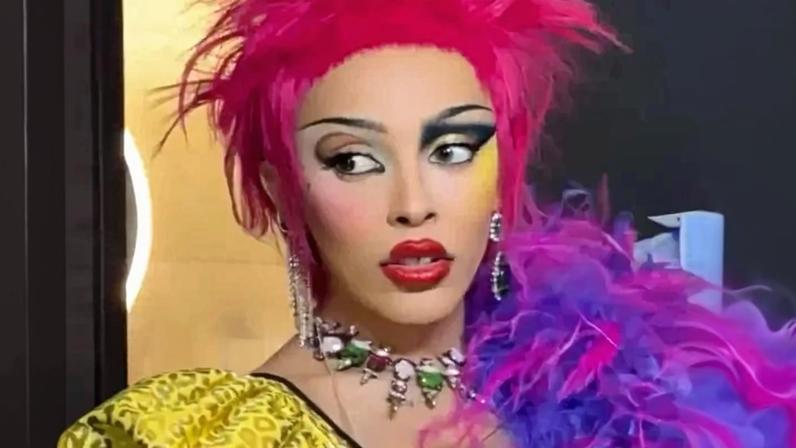 Doja Cat took the stage for her Tour Ma Vie stop in Melbourne, Australia, on Tuesday, wearing a spiky hot pink wig and neon eyeshadow. JStayReady/Instagram