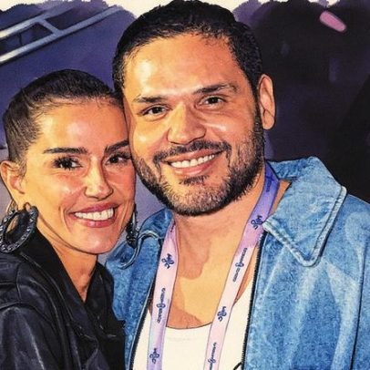 Deborah Secco e namorado trocam declarações na web