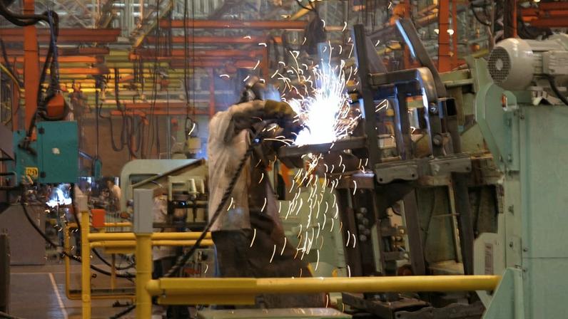 A CNI revela que a confiança dos empresários industriais melhora em novembro em 29 setores, mas o pessimismo ainda domina, especialmente por causa dos juros - Foto: Roberto Parizotti