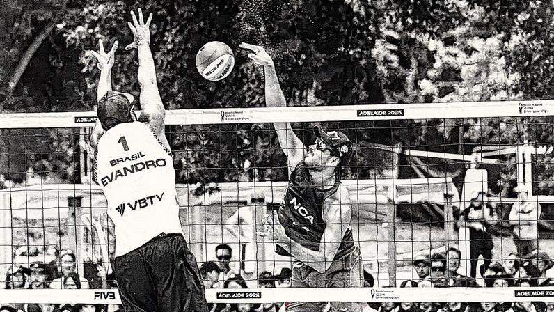 Evandro e Arthur durante o Mundial de Vôlei de Praia (Foto: Volleyball World)