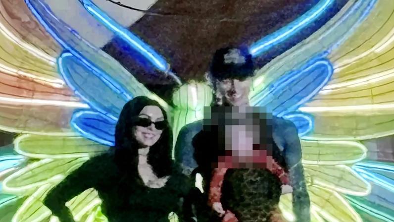 Megan Fox and Machine Gun Kelly went on a cozy family outing at the LA Zoo on Wednesday night with their 7-month-old daughter, Saga. Terma,SL / BACKGRID