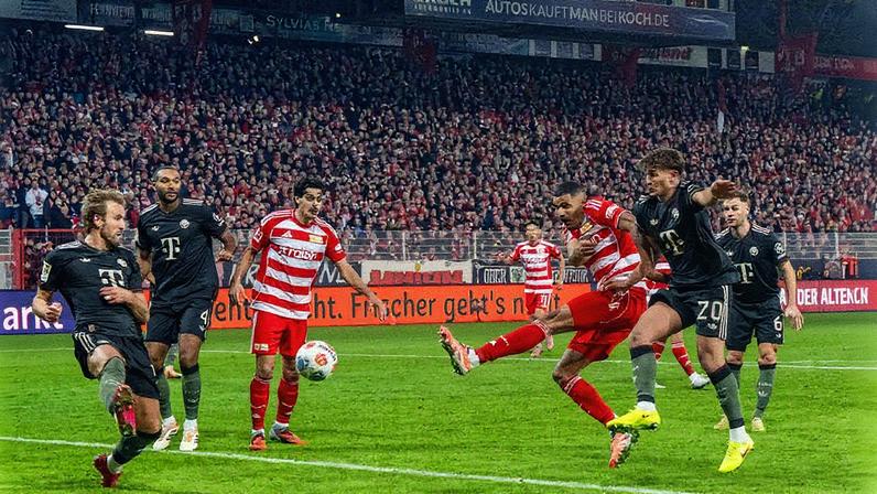 O momento do segundo golo de Doehki - Foto: IMAGO
