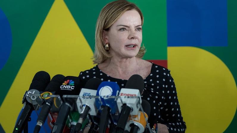 Gleisi defendeu a alteração de quatro pontos do relatório de Derrite que desfiguram o projeto e comprometem a eficácia da futura lei. (Foto: Brito Júnior/SRI-PR)
