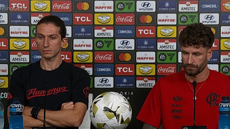 Filipe Luís e Léo Pereira em coletiva pelo Flamengo (Foto: Reprodução)