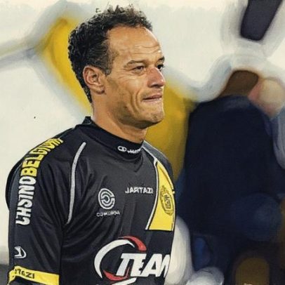 João Carlos, ex-zagueiro do Vasco, volta aos holofotes