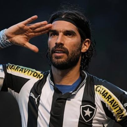 Botafogo vence Corinthians por 2 a 0 no Brasileirão 2011 no Pacaembu