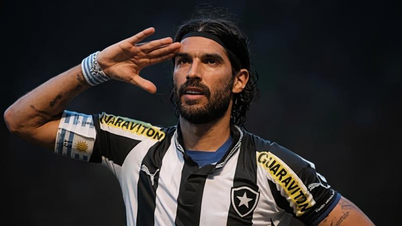 Botafogo vence Corinthians por 2 a 0 no Brasileirão 2011 no Pacaembu