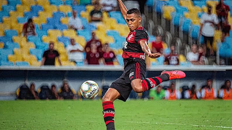 Pedro Rocha, atual artilheiro da Série B, em ação pelo Flamengo (Foto: Alexandre Vidal / Flamengo)