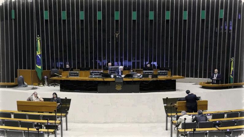 Câmara aprova estouro bilionário do teto de gastos para governo em aplicar em defesa. (Foto: Kayo Magalhães / Câmara dos Deputados)