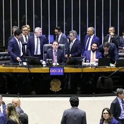 Câmara aprova texto-base para tributar Netflix e demais plataformas de streaming