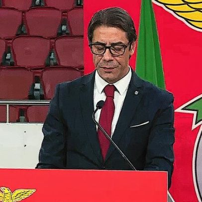 Rui Costa convida candidatos a ficarem ao lado dele na tribuna em Benfica-Casa Pia
