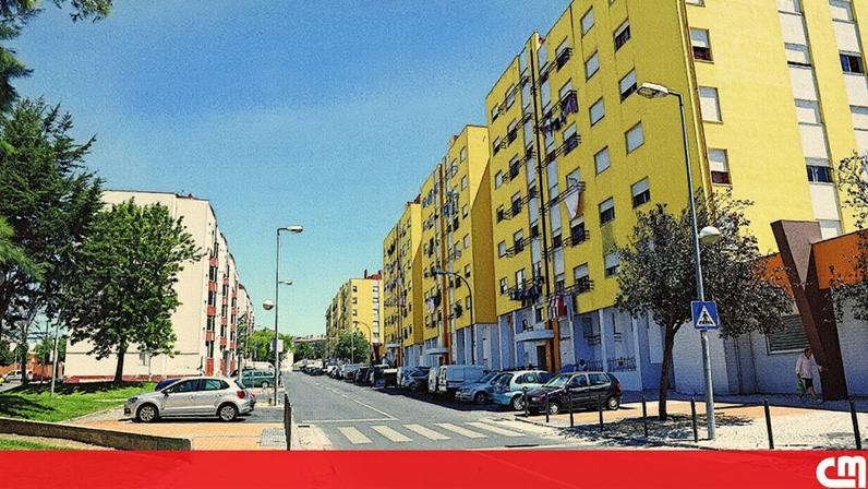 Prédio da Gebalis sem luz devido a risco de curto circuito provocado por infiltrações de água