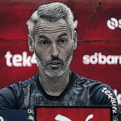 Carlos Vicens elogia o plantel após duas derrotas e garante apoio aos jogadores
