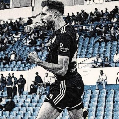 Tomás Castro desvia do tema e evita responder