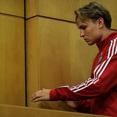 Técnico da seleção da Noruega reage a escândalo envolvendo Schjelderup