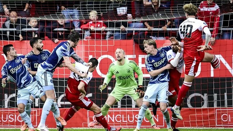 Ajax frente ao Utrecht