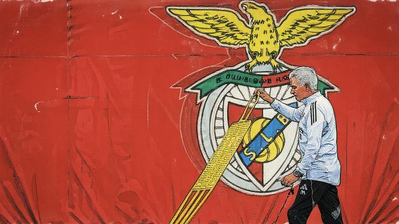 José Mourinho no treino do Benfica