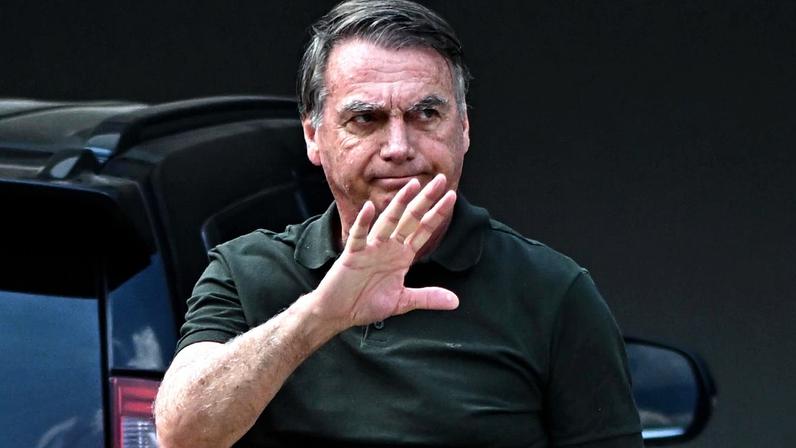 (Foto: André Borges/EFE) Ex-presidente Jair Bolsonaro teve processo encerrado pelo STF e começa a cumprir pena de 27 anos.