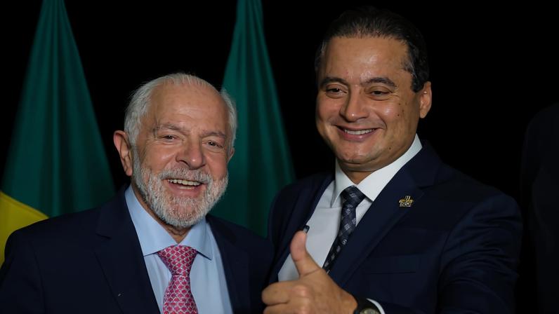 Lula entra em campo, chama Weverton para almoço e tenta driblar crise com Alcolumbre. (Foto: Ricardo Stuckert/PR)