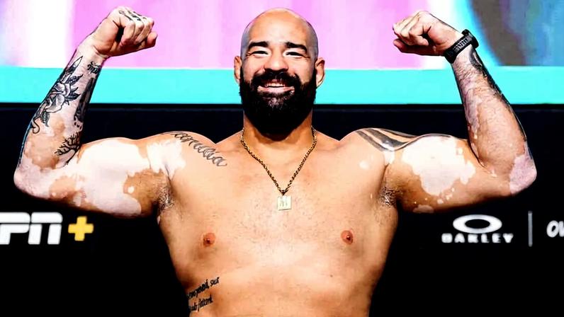Max Gimenis em pesagem no UFC (Foto: Reprodução/Instagram/Max Gimenis)