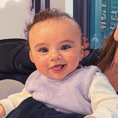Mel, filha caçula de Neymar e Bruna Biancardi, encanta em novas fotos