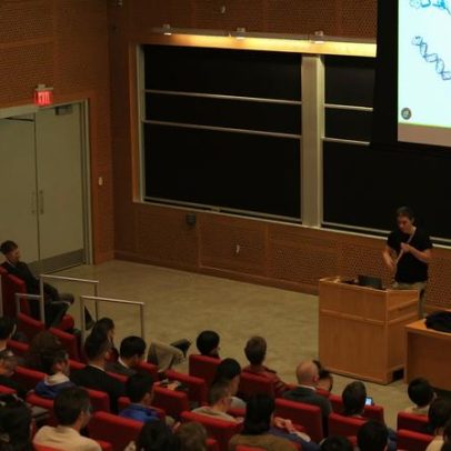 Cientistas do MIT lançam IA generativa que cria moléculas para doenças difíceis