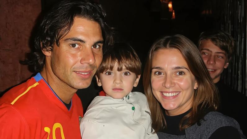 Nadal, João Fonseca e a mãe, Roberta, na África do Sul, em 2010 (Arquivo pessoal)
