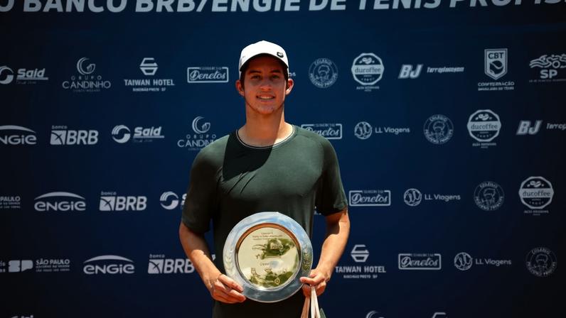 Nicolas Oliveira (Foto: Hugo Rodrigo)