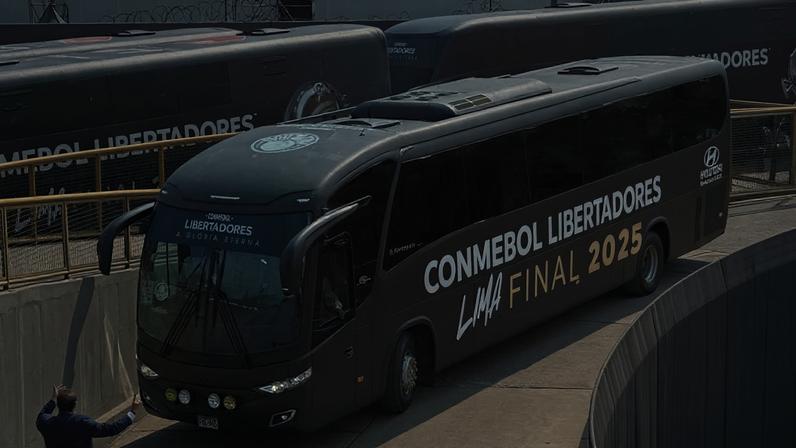Presidente do Palmeiras comentou sobre atraso em chegada do Palmeiras (Foto: Vitor Palhares)