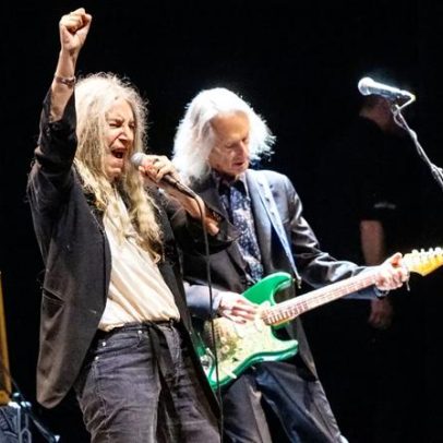 Patti Smith mantém o brilho de 50 anos com o álbum Horses