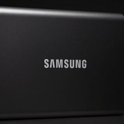 SSD Samsung T7 de 2 TB cai 68% no preço original