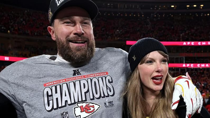 Travis Kelce e Taylor Swift — Foto: Getty Images