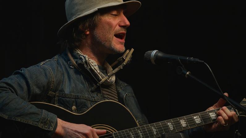 Todd Snider died earlier this month at 59. Friends Elizabeth Cook, Aaron Lee Tasjan, and Chuck Mead share memories of the songwriter on 'Nashville Now' podcast.