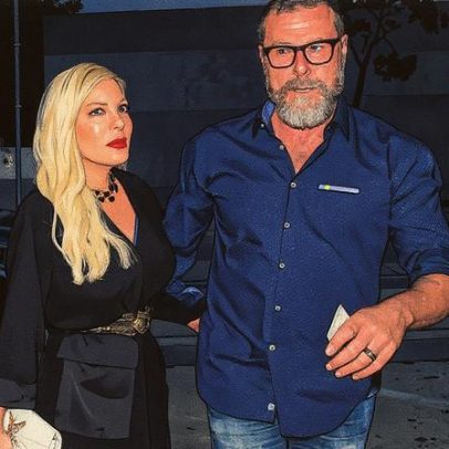 Divórcio revela dívida fiscal de sete dígitos de Tori Spelling e Dean McDermott