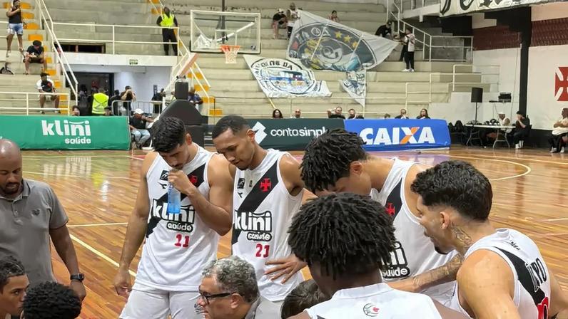 Rio Claro vence Vasco em São Januário (Foto: Pedro Bernardo/ Lance!)