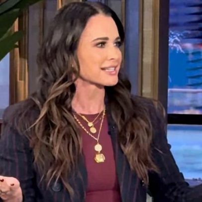 Kyle Richards faz atualização rara sobre namoro após revelação no BravoCon