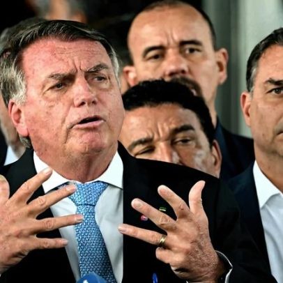 Bolsonaro confirma indicação de Flávio como pré-candidato à Presidência em 2026