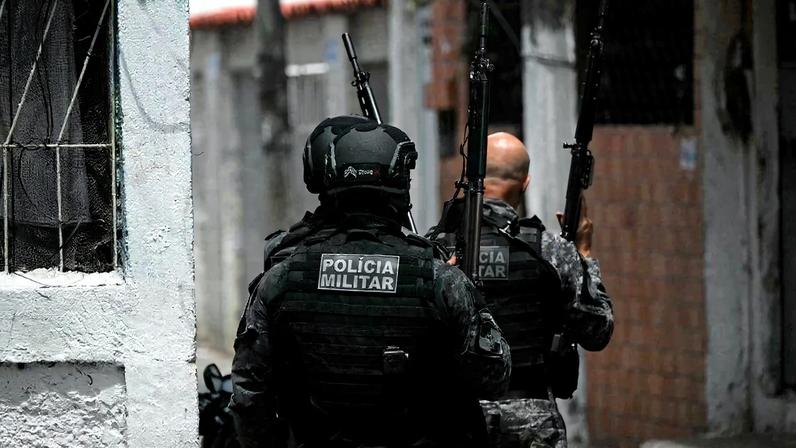Operação policial no Rio de Janeiro em 28 de outubro de 2025 deixa mais de 60 mortes. Foto: Mauro Pimentel/AFP