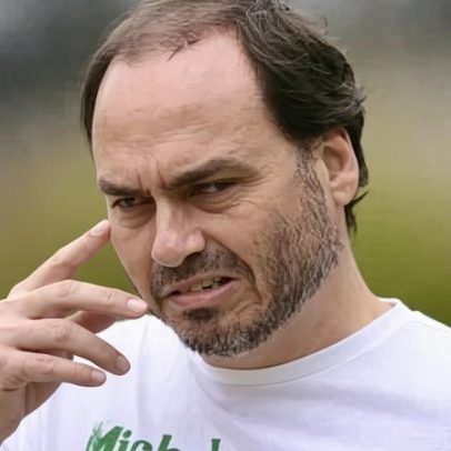 Pesquisa testa Carlos Bolsonaro, De Toni e Décio para o Senado de SC