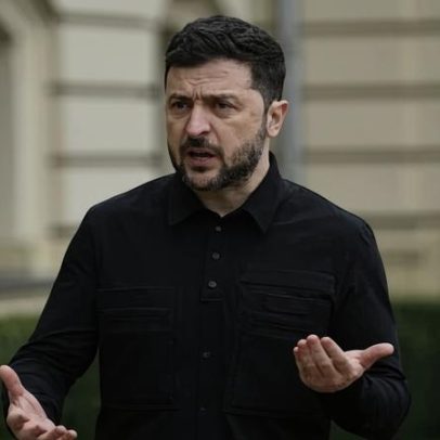 Polícia irlandesa investiga incidente com drones na chegada de Zelensky a Dublin