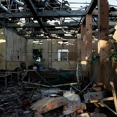 Bombardeio atinge hospital em Mianmar e deixa 31 mortos