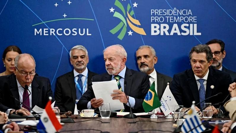 Lula na cúpula do Mercosul, em Foz do Iguaçu (PR). Foto: Evaristo Sa / AFP