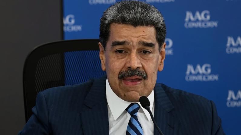 A crise entre Estados Unidos e Venezuela ganha novo capítulo – Fotos: Andrew Caballero-Reynolds e Federico Parra/AFP