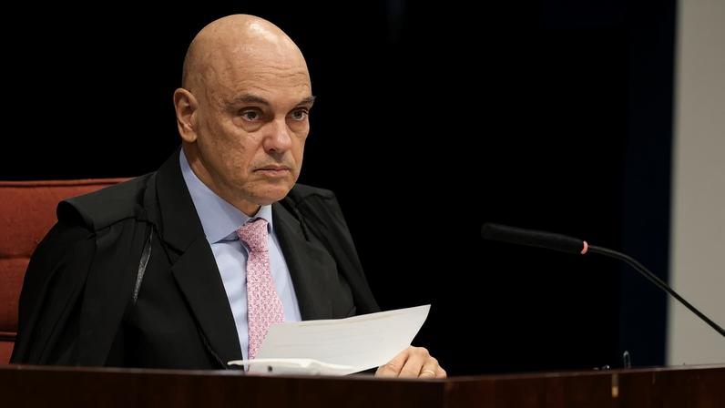 Brasília (DF) 09/09/2025 - O ministro relator Alexandre de Moraes durante sessão da Primeira Turma do Supremo Tribunal Federal (STF) que retoma o julgamento dos réus do Núcleo 1 da trama golpista Foto: Fabio Rodrigues-Pozzebom/ Agência Brasil