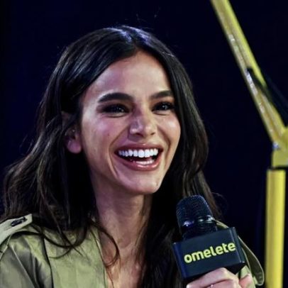 Bruna Marquezine faz pedido ousado a galã de Três Graças na CCXP 2025