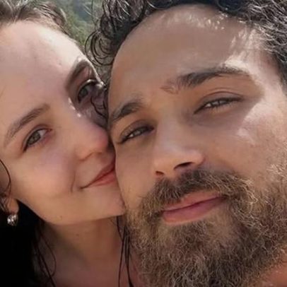 André Luiz Frambach joga futebol sem camisa; reação de Larissa Manoela viraliza