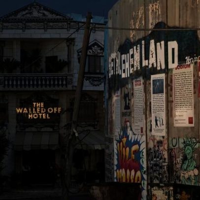 Hotel de Banksy em Belém reabre como plataforma cultural sobre a Palestina