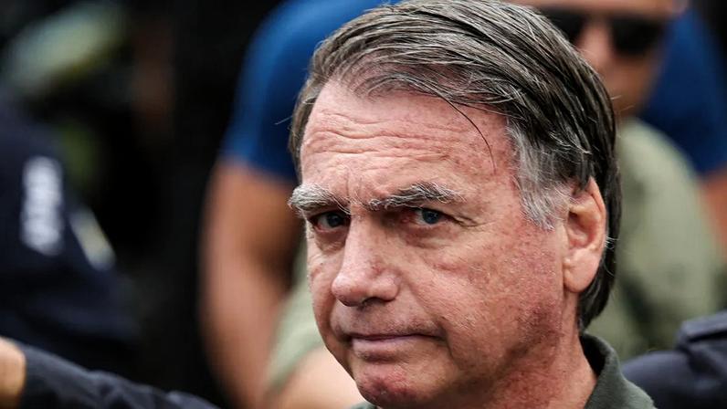 Moraes autoriza exame de ultrassom de Bolsonaro na PF em Brasília