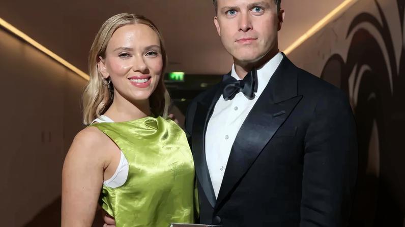 Scarlett Johansson revealed why she “panicked” and abruptly left Colin Jost after their first date. TODAY with Jenna & Friends/Youtub