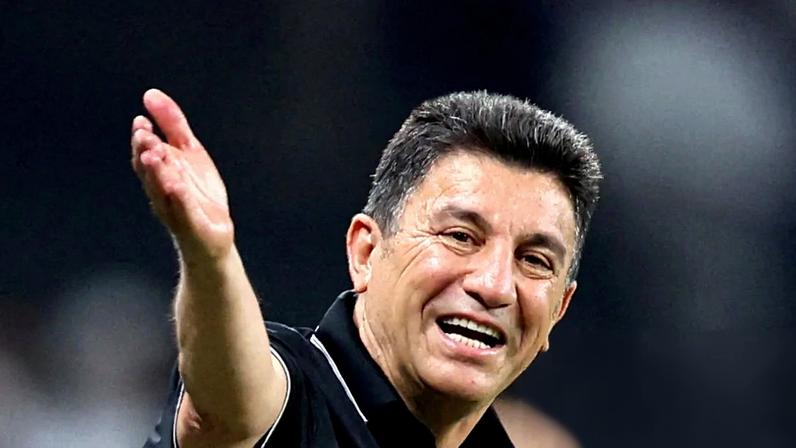 Amir Ghalenoei, Iran’s head coach, will be attending the World Cup draw, the Iranian sports minister said on Thursday.